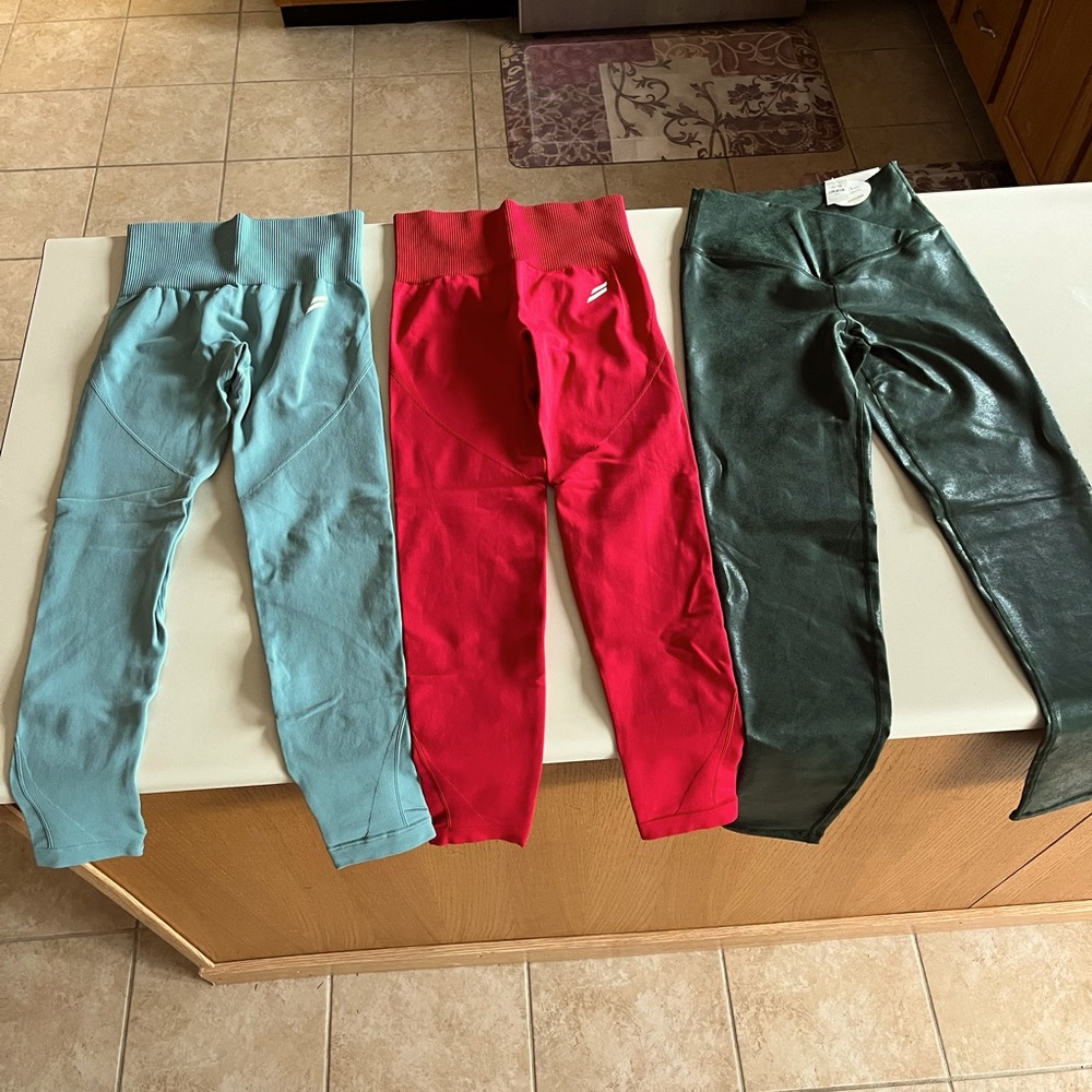 3 Pairs Leggings Never Worn